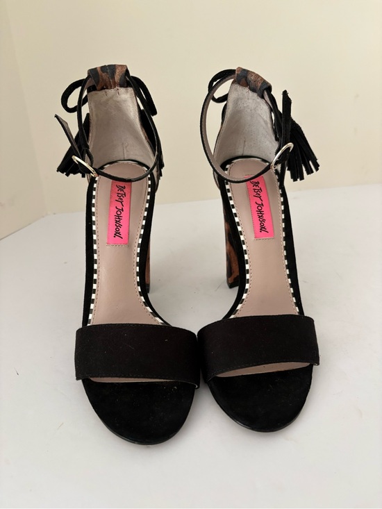 Betsey Johnson Shoes - Betsey Johnson Rakko Leopard Print Block Heels. Black suede strap/tassels. Sz.6